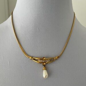 VENDOME Vintage Necklace Gold Tone Crystals Tear Drop Faux Pearl Elegant Chic